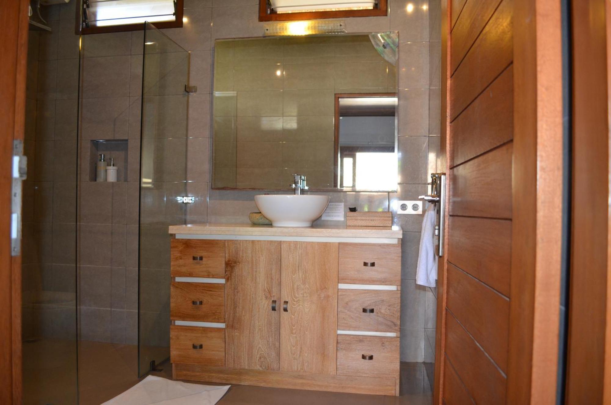 Villa Agung Nusa Lembongan  Ngoại thất bức ảnh